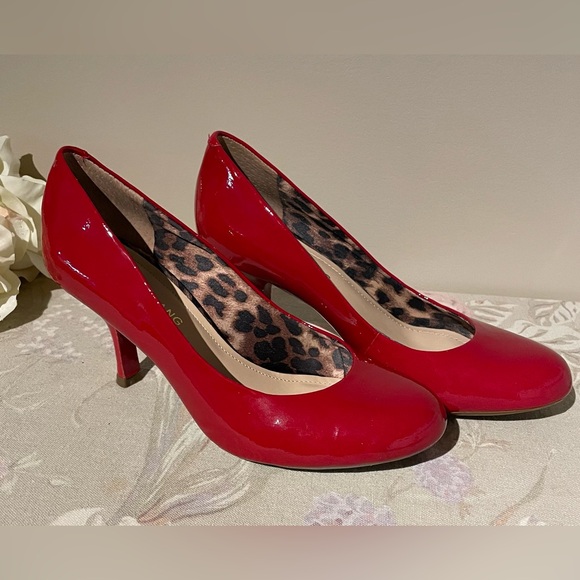 Arturo Chiang Heels 7.5 - Picture 8 of 11